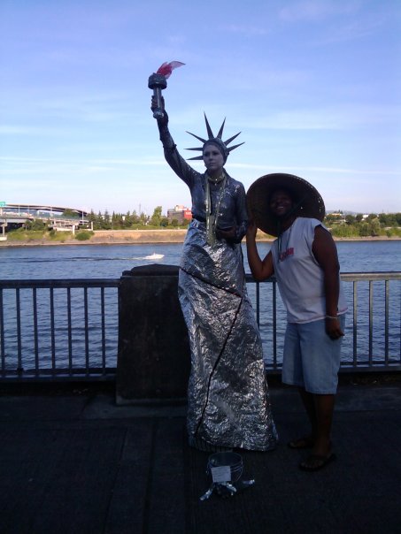 Raja Afrika & Lady Liberty. Priceless!